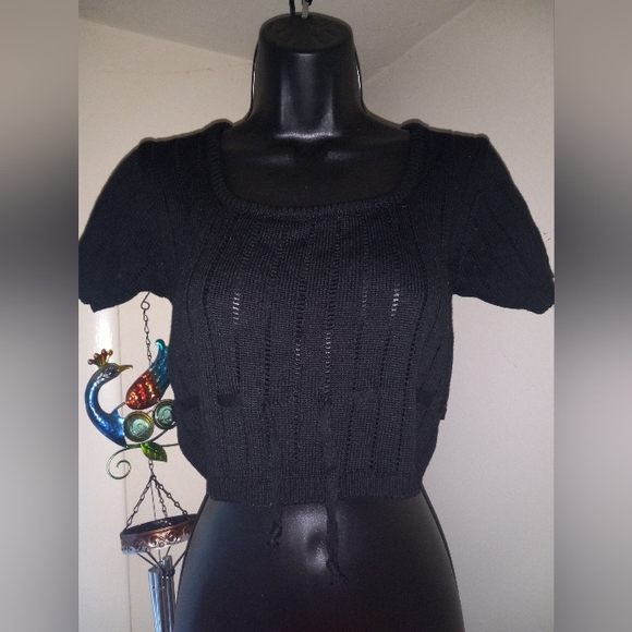 boutique Europa Tops - Short Sleeve Knit Belly Top Sweater